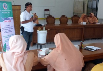 Sosialisasi kepedulian lingkungan dari  eco enzyme nusantara Pati