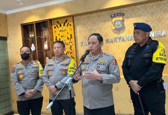 Wakapolri Komjen Gatot Eddy Pramono saat konferensi pers di Bali