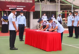 Tejo Harwanto saat pimpin sertijab