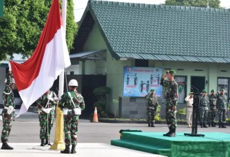 Upacara bendera di Korem 081/DSJ 