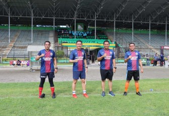 Kapolrestabes Medan Kombes Valentino Alfa Tatareda olahraga bersama jajaran 