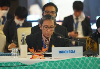Luhur Pradjarto Staf Ahli Menteri Bidang Hubungan Antar Lembaga KemenKopUKM