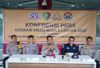 Kapolda Jabar Irjen Pol Drs Suntana saat memberikan keterangan pers, Minggu (27/11/2022).