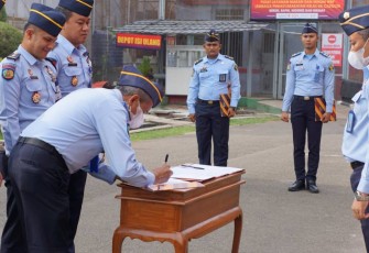 Berita Acara Serah Terima Kendaraan Dinas Lapas Cilegon, Senin (28/11)