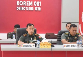 Danrem 081/DSJ Kolonel Inf Deni Rejeki 