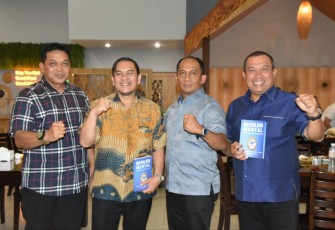 Danrem 023 KS Kolonel Inf Dodi Triwinarto saat foto bersama 