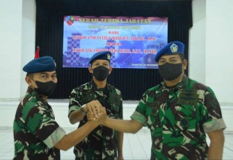 Danlanud Husein Sastranegara Kolonel Pnb I Gusti Putu Setia foto bersama usai sertijab Kadisops