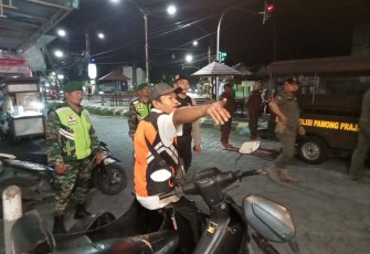Patroli kamtibnas bersama instansi terkait 