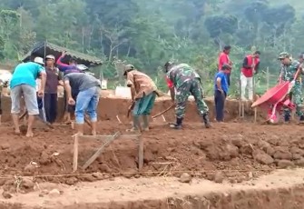 Karya bakti HUT ke-74 Kodam V Brawijaya 