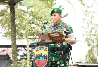 Danrem 023/KS Kol Inf Dodi Triwinarto memberikan pengarahan Pleton Beranting Yudha Wastu Pramuka Jaya 