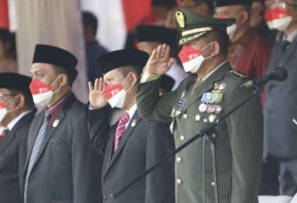 Kasrem 052/Wkr saat mengikuti upacara bendera HUT RI Ke-77 