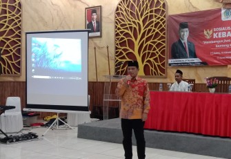 H. Gunawan, S.H., M.Hum, saat memaparkan tentang wawasan kebangsaan, Sabtu (22/10/2022), di Hotel Mirabell, Kepanjen Kabupaten Malang.