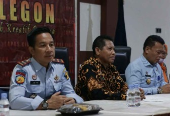 Kalapas Cilegon Sudirman Jaya saat mengikuti sosialisasi layanan pengaduan