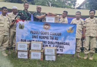 Posko Lanud Husein Sastranegara menerima bantuan kemanusiaan Korpri wilayah Bandung