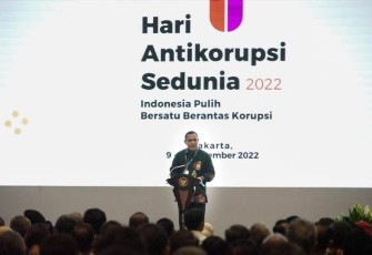 Ketua KPK Firli Bahuri saat memberikan sambutan dalam acara puncak Hari Antikorupsi Sedunia (Hakordia) 2022 digelar di Jakarta, Jumat (9/12).