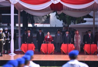 Puan saat membacakan ikrar Peringatan Hari Kesaktian Pancasila 2022