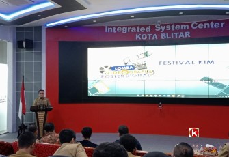 Wakil Walikota Blitar Tjutjuk Sunario Berikan Sambutan di Acara Penyerahan Penghargaan Festival KIM di Diskominfotik Kota Blitar (Foto : Faisal NR / Klikwarta.com)