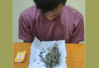 Tersangka dan barang bukti saat diamankan
