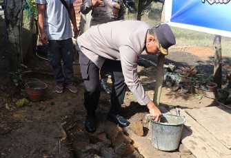 Peletakan batu pertama Bedah Rumah Warga Bentiring