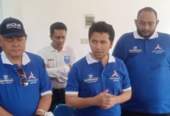 Ketua DPD Partai Demokrat Jatim, Emil Elestianto Dardak saat ditemui awak media