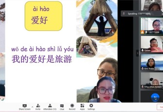 Pembukaan kelas bahasa Mandarin