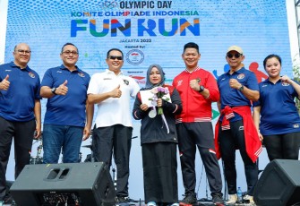 Bamsoet saat menghadiri FunRun and London Olympic Medal Reallocation Ceremony, di Plaza Timur Gelora Bung Karno, Senayan Jakarta, Minggu (18/9/22).