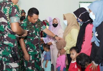 Kasad saat Tinjau Giat Sinergi Korem 043/Gatam Dengan Komponen Bangsa Lainnya di Lampung
