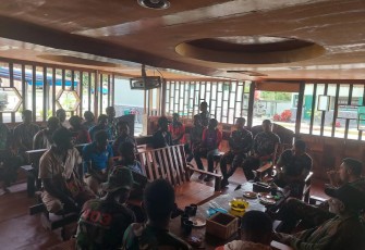 Komunikasi Sosial Dengan Tokoh Pemuda Se-Distrik Waris, Keerom.