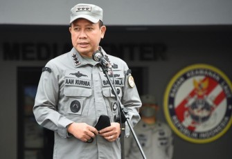 Kepala Bakamla RI Laksdya TNI Dr. Aan Kurnia