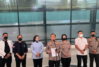Kepala Divisi Humas Polri Irjen Pol Dedi Prasetyo saat jumpa pers di Terminal 3 Bandara Soekarno-Hatta, Tangerang, Banten, Sabtu (15/10/2022). 