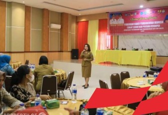 Wakil Bupati Labuhanbatu Hj.Ellya Rosa Siregar,S.Pd, MM saat membuka acara di Hotel Platinum Rantau Prapat ,jln SM. Raja, Senin (8 /8/2022).