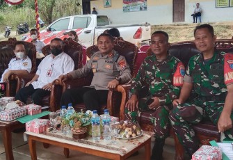 Danramil Rungan Bersama Forkopimda Kabupaten Gunung Mas saat Pantau Pilkades Serentak 