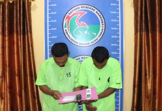 Tersangka dan barang bukti saat diamankan