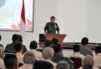 Prajurit dan PNS Korem 071/Wijayakusuma saat Terima Sosialisasi Perjanjian Kerja Sama Antara TNI AD Dengan Bank BRI Purwokerto