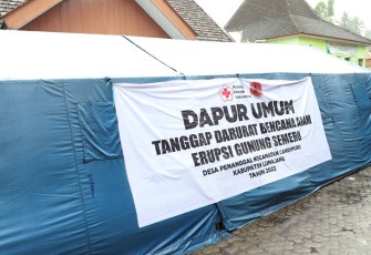 Dapur Umum Tanggap Bencana APG Semeru