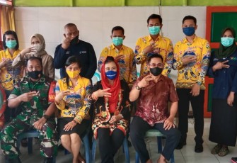 Babinsa Koramil Rungan saat Imbau Warga Cegah Penyakit Malaria