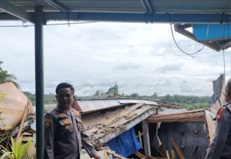 Polsek MMS bersama BPBD saat Tinjau Lokasi Tanah Longsor di Mukomuko