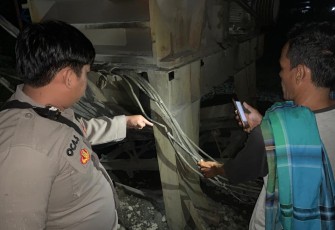 Polisi saat Olah TKP 