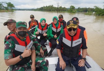 Danrem 071/Wijayakusuma Atasi Banjir Kawunganten Cilacap 