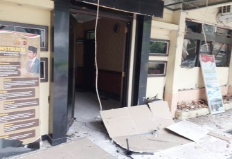 Kondisi Mapolsek Astanaanyar, Bandung pasca ledakan, Rabu (7/12/2022).