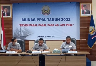 Ketua Umum PPAL Laksamana TNI Purn Siwi Sukma Adji dalam rapat pembahasan revisi AD/ART PPAL