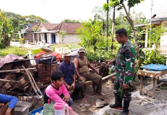 Babinsa Kodim 0802/Ponorogo Terus Dekat Dengan Rakyat