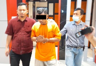 Pelaku Saat Diamakan 