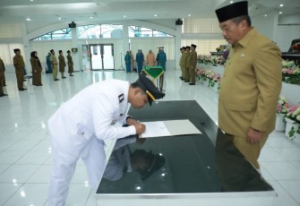 Wakil Bupati Asahan Lantik Pejabat Administrator
