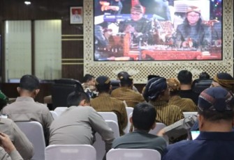 Kapolres Tapsel dan Forkopimda Nonton Wayang Kulit
