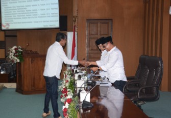 Fraksi DPRD Sampaikan Pandangan Umum Terhadap Empat Raperda dari Bupati Malang