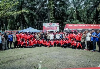 Bupati Labuhanbatu foto bersama usai Kukuhkan Kampung Siaga Bencana di Kecamatan Bilah Hulu 
