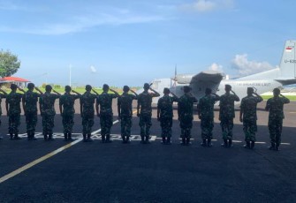 Lanudal Manado saat Sambut Kedatangan dan Mudik Libur Hari Raya Idul Fitri Bareng Pesawat Udara TNI AL NC-212