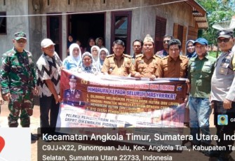 Bhabinkamtibmas Polsek Sipirok, Aipda Thomas M Harahap, bersama Camat Angkola Timur, Cos Riady Siregar, SH, MM, dan lainnya, kompak menggelar sosialisasi terkait bahaya kebakaran hutan dan lahan (Karhutla), Selasa (4/4/2023) siang.