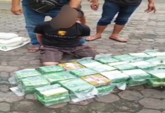 Pelaku dan Barang Bukti Saat Diamankan 